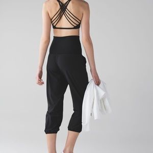 Sz6 Lululemon Om pant in Black EUC